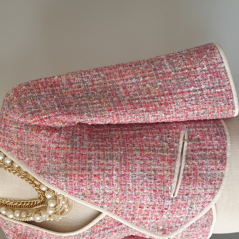 Chic Pink Tweed Women's Blazer - Picture 4 of 10